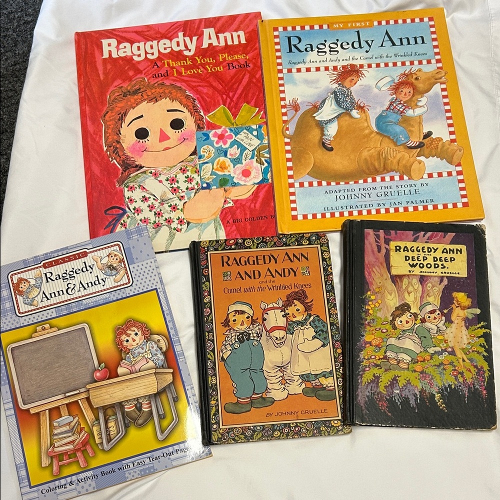 Raggedy Ann and Andy Books (5)